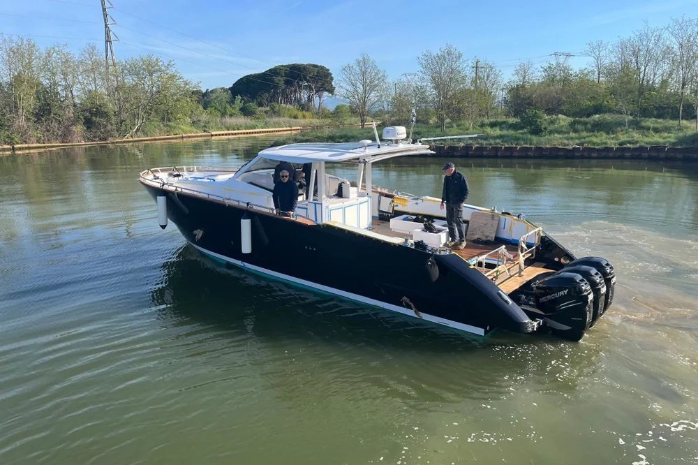 BoatPhoto.coverAlt