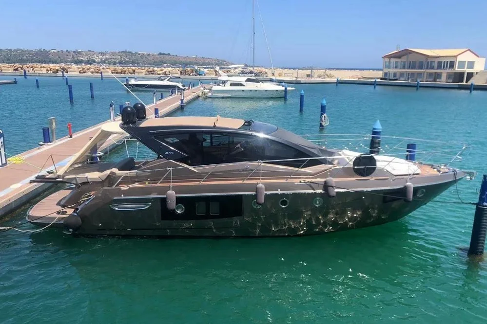 BoatPhoto.alt