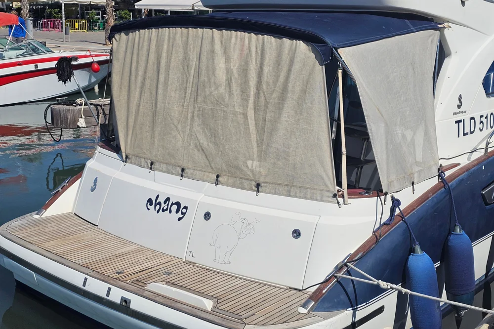 BoatPhoto.alt