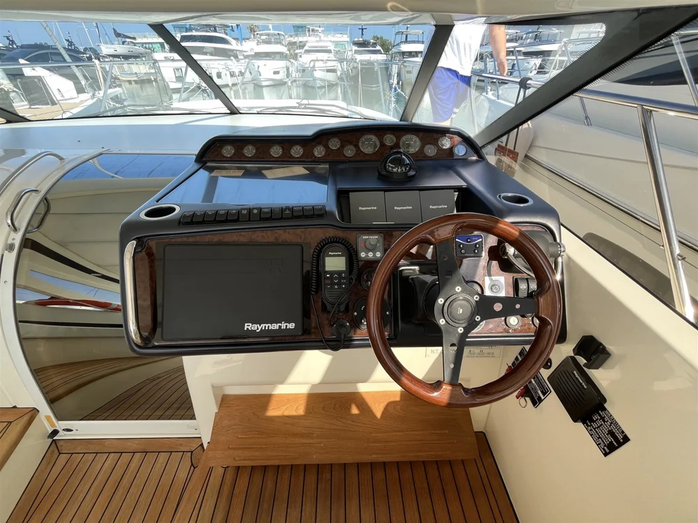 2005 Princess Yachts V 48 for sale, photo 3 of 5
