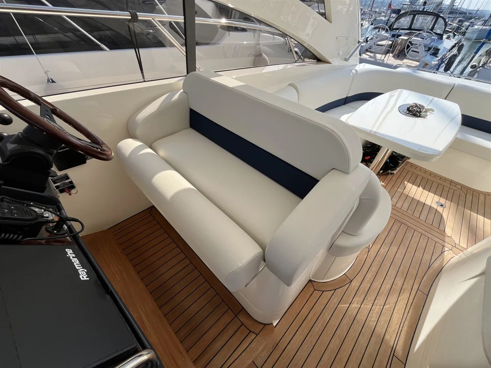 2005 Princess Yachts V 48 for sale, photo 4 of 5