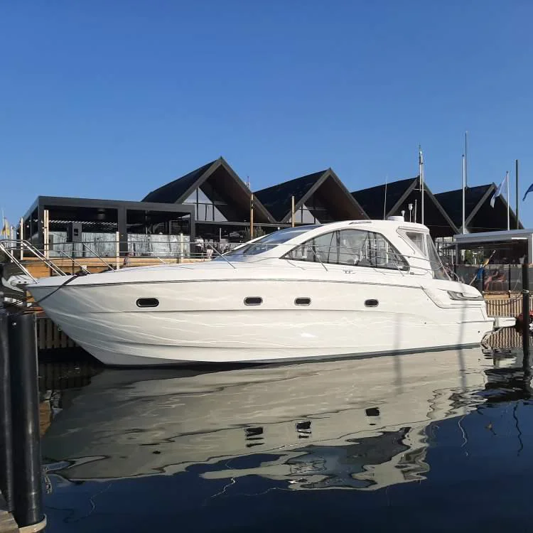BoatPhoto.coverAlt