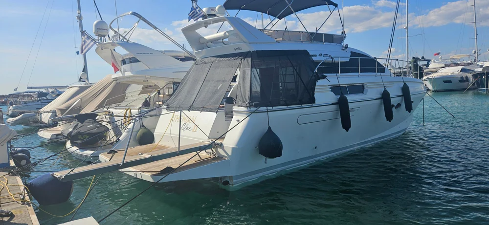 BoatPhoto.coverAlt