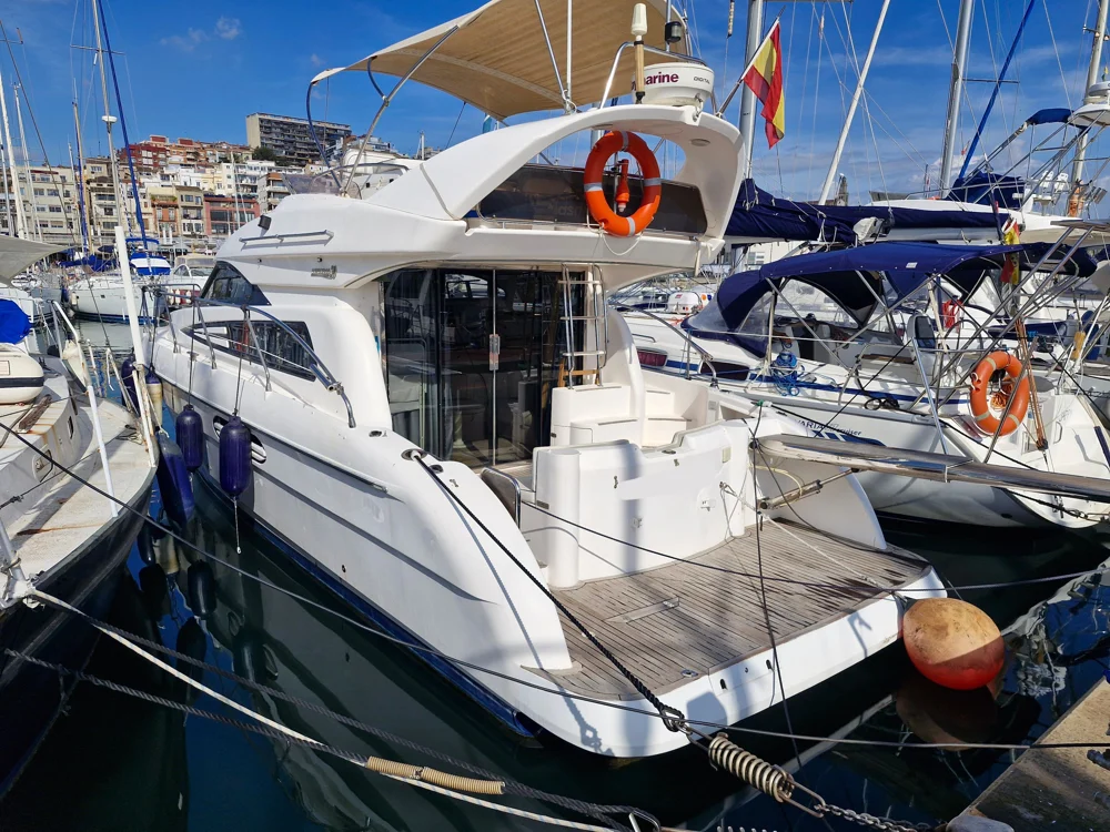 BoatPhoto.coverAlt