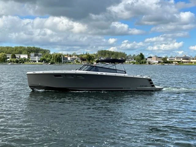 BoatPhoto.coverAlt