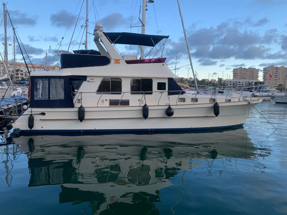 BoatPhoto.coverAlt