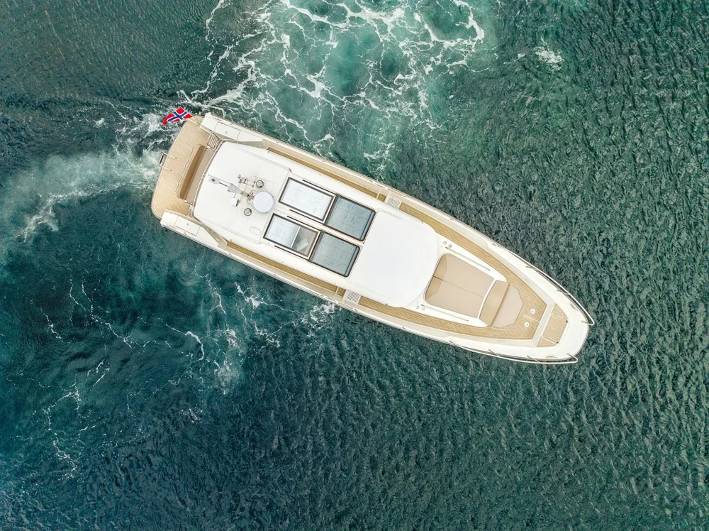 BoatPhoto.alt