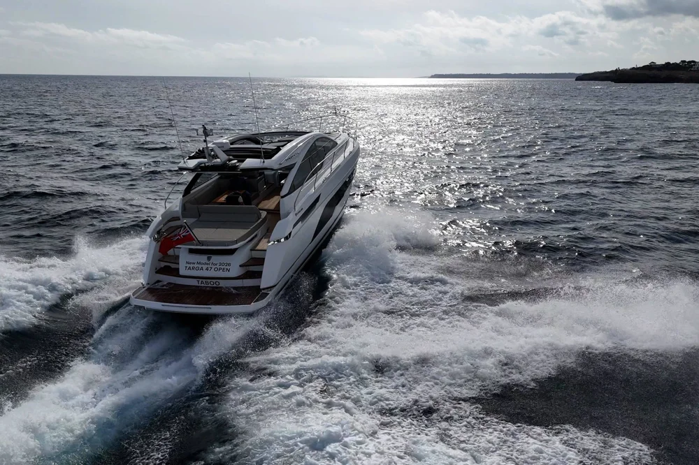 BoatPhoto.alt