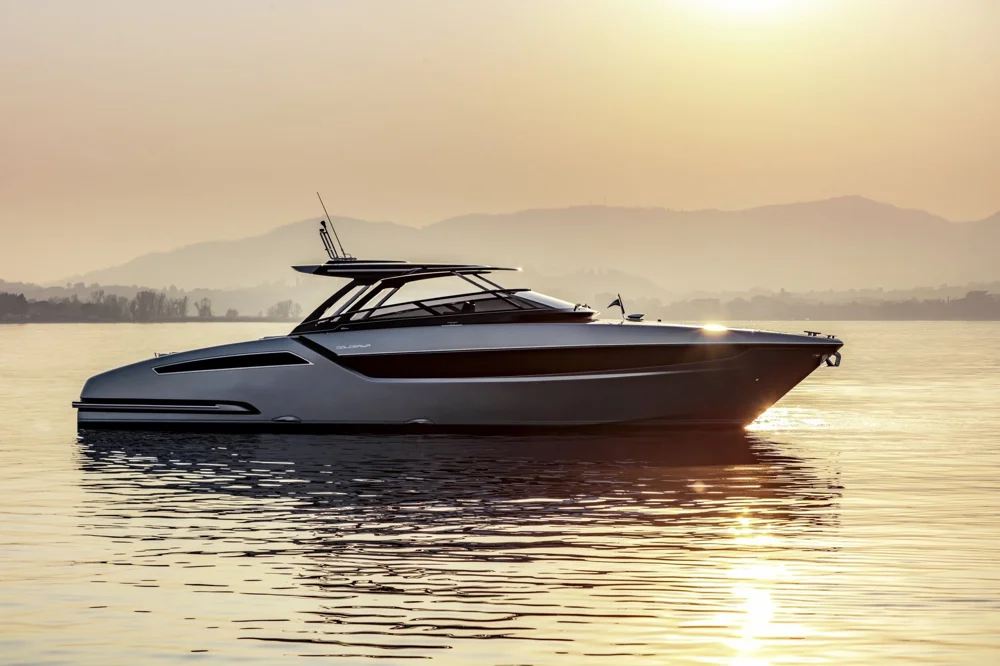 BoatPhoto.coverAlt