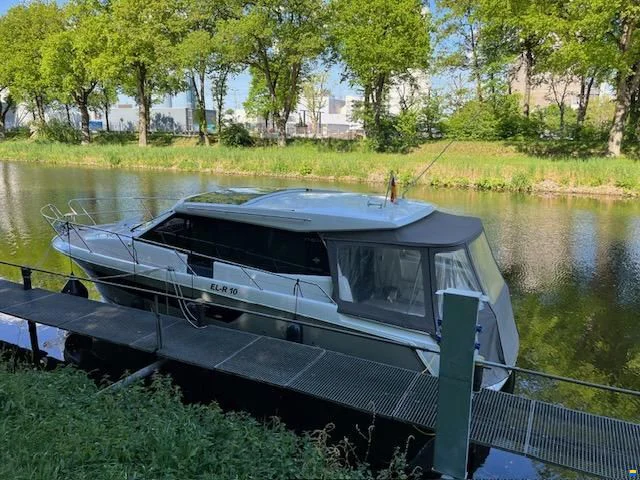 BoatPhoto.coverAlt