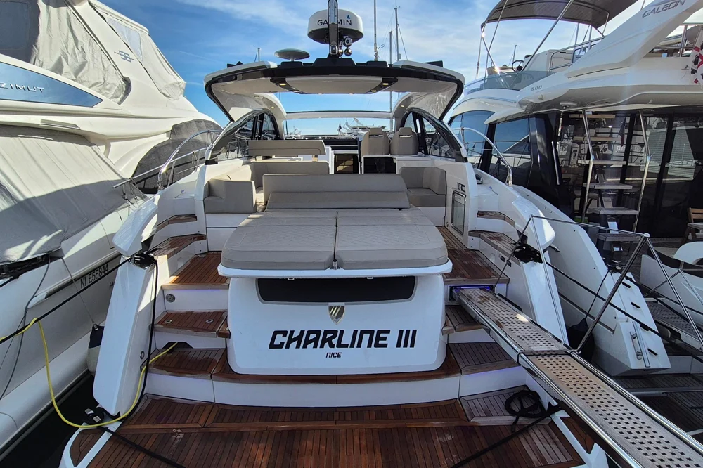 BoatPhoto.coverAlt