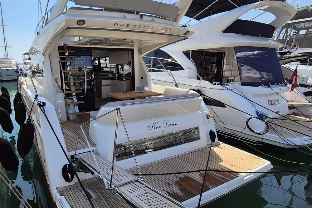 BoatPhoto.alt