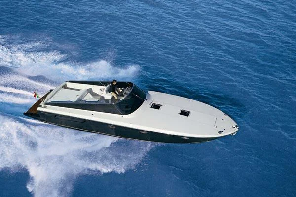 BoatPhoto.coverAlt