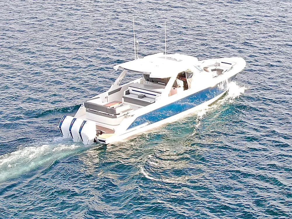 2021 Tiara Yachts 43 LS for sale in Lansdowne, Canada, photo 4 of 5