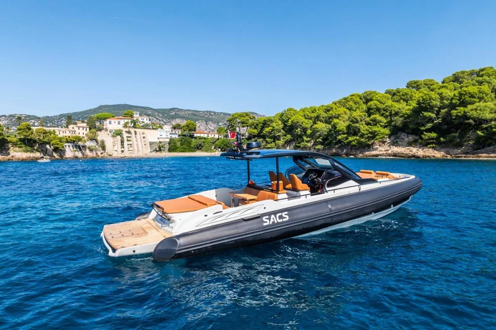 BoatPhoto.coverAlt