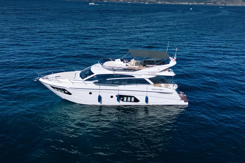 BoatPhoto.coverAlt