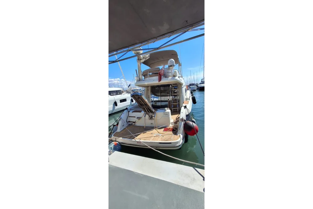 BoatPhoto.alt