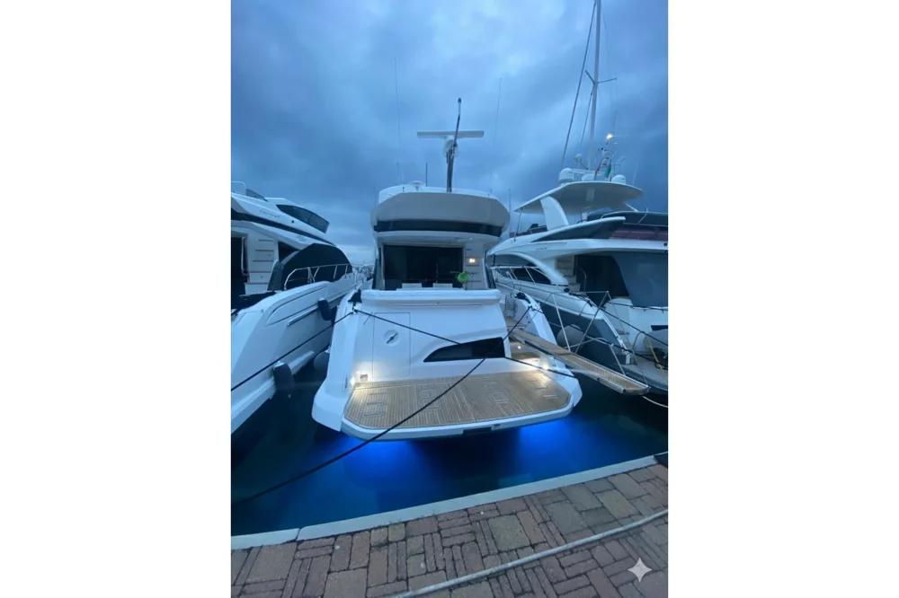 BoatPhoto.alt