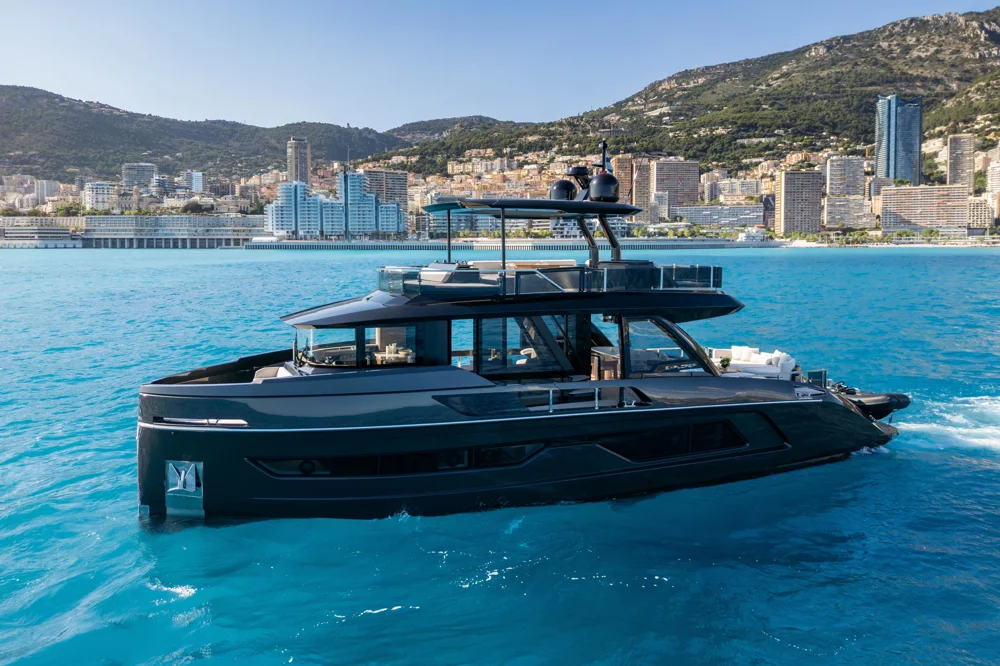 BoatPhoto.coverAlt