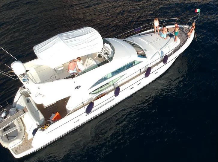 BoatPhoto.coverAlt