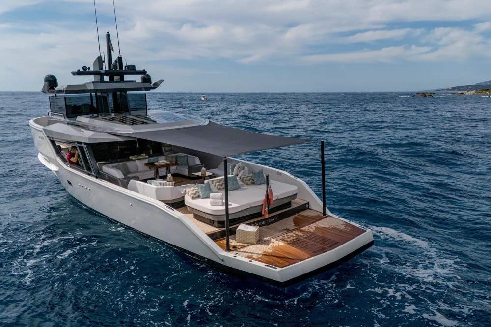 BoatPhoto.alt