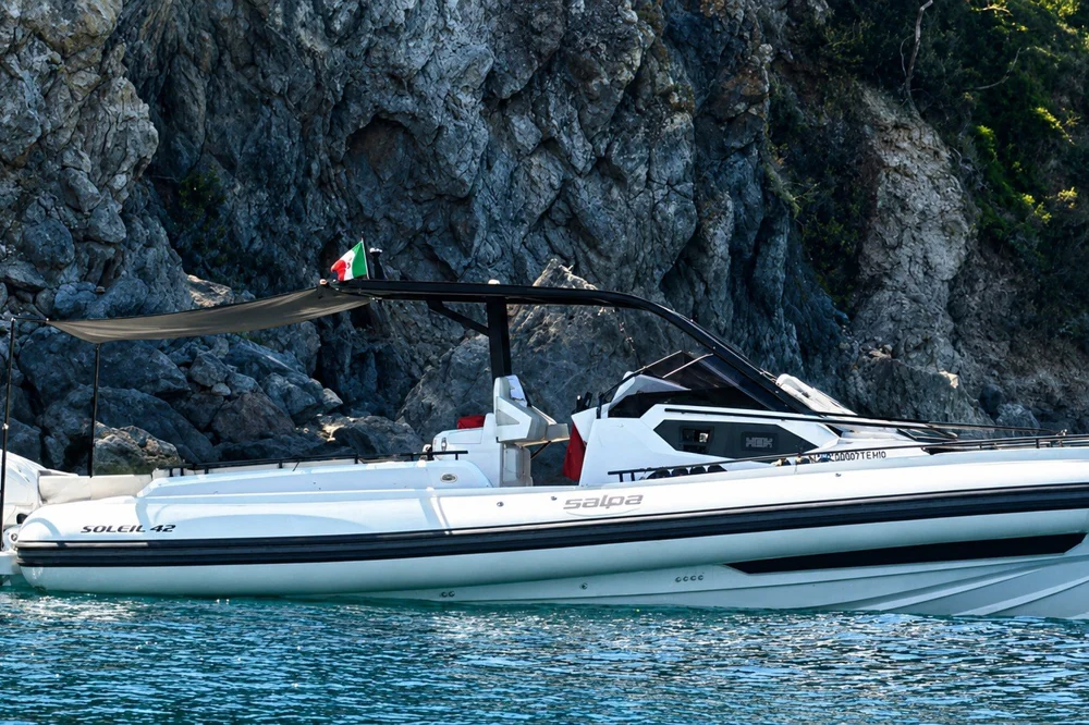 BoatPhoto.coverAlt