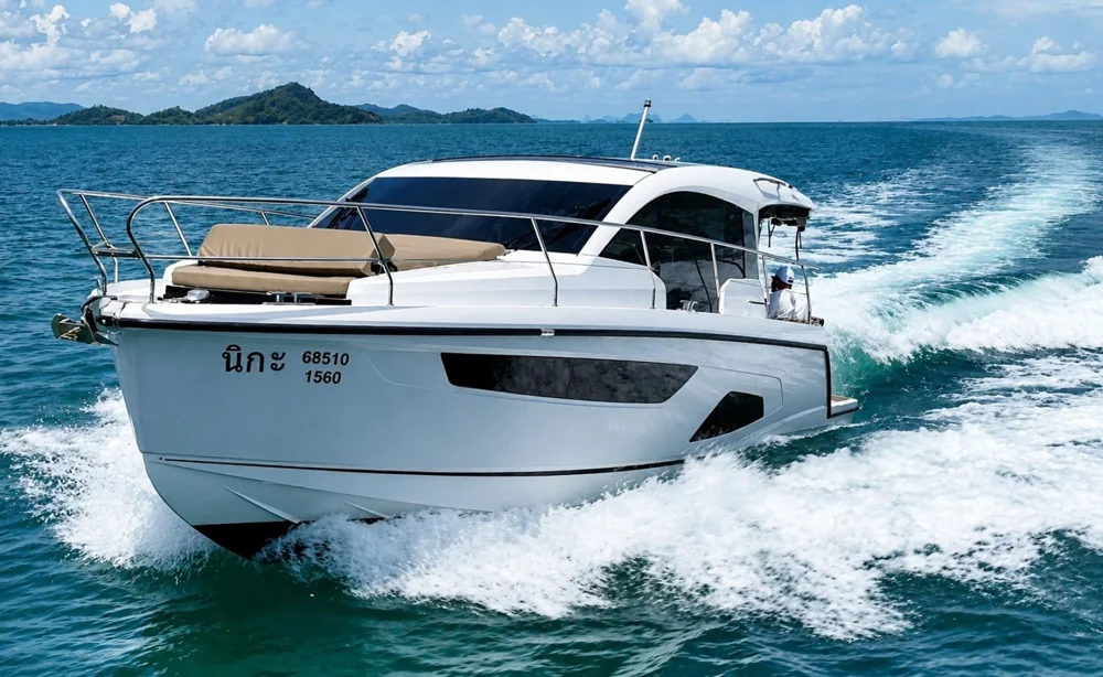 BoatPhoto.coverAlt