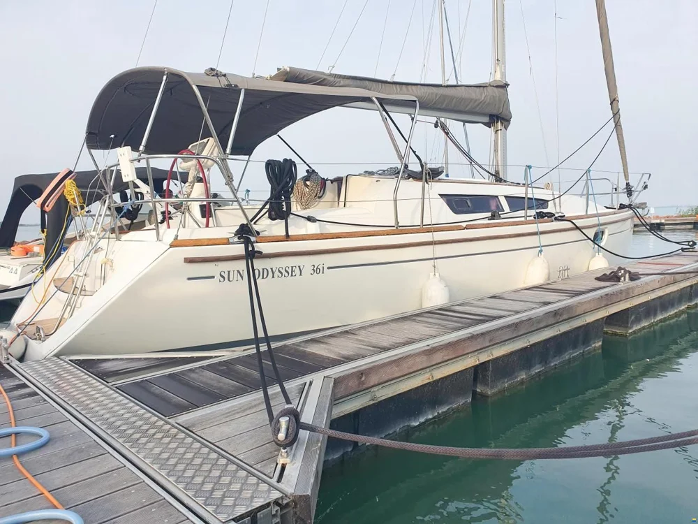 BoatPhoto.alt