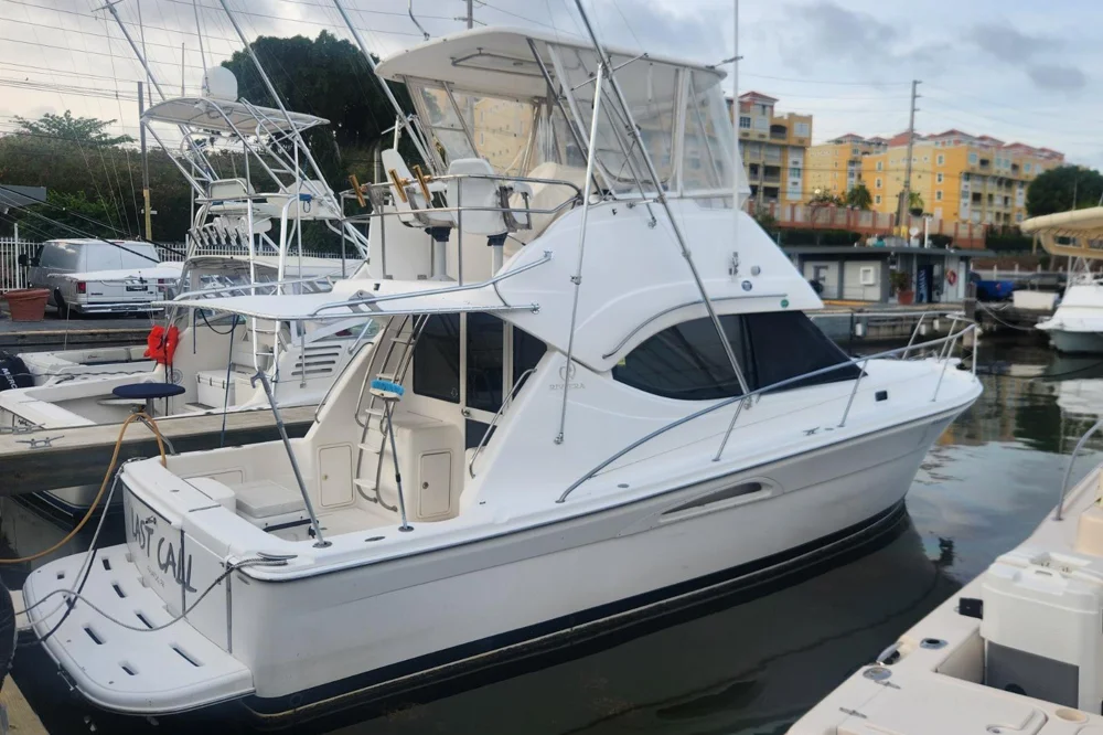 BoatPhoto.coverAlt