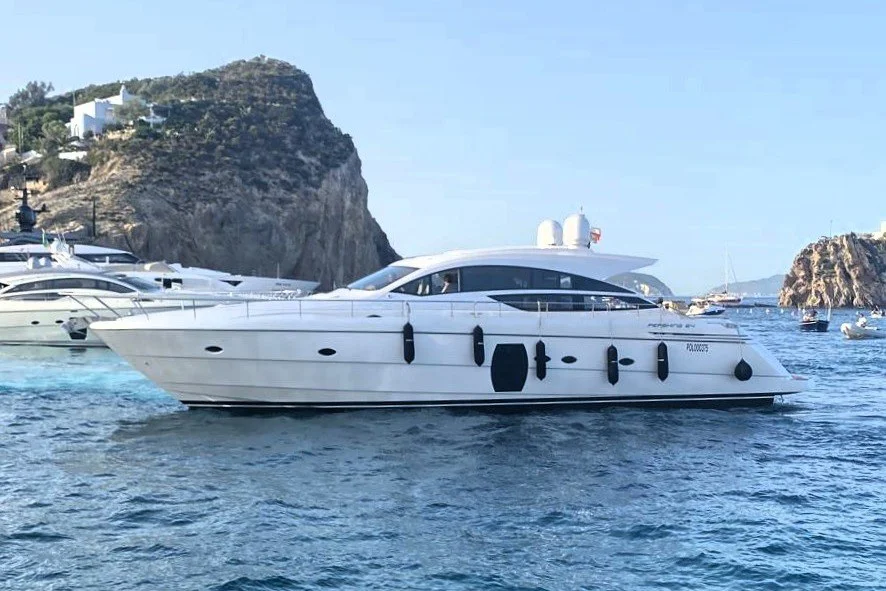 BoatPhoto.coverAlt