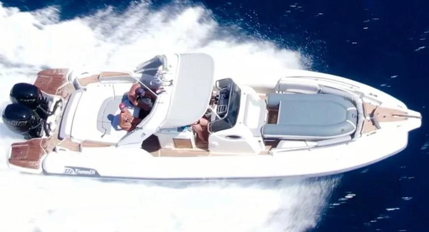 BoatPhoto.coverAlt
