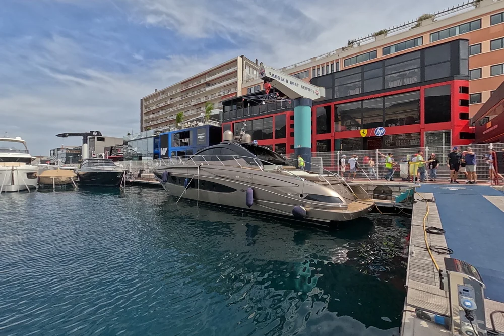 BoatPhoto.coverAlt