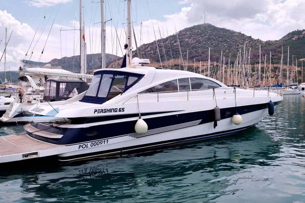 BoatPhoto.coverAlt