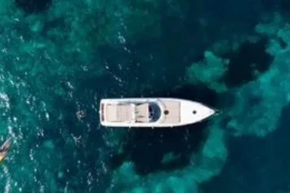 BoatPhoto.alt