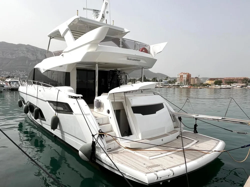 BoatPhoto.alt
