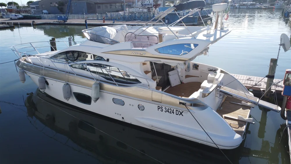 BoatPhoto.alt