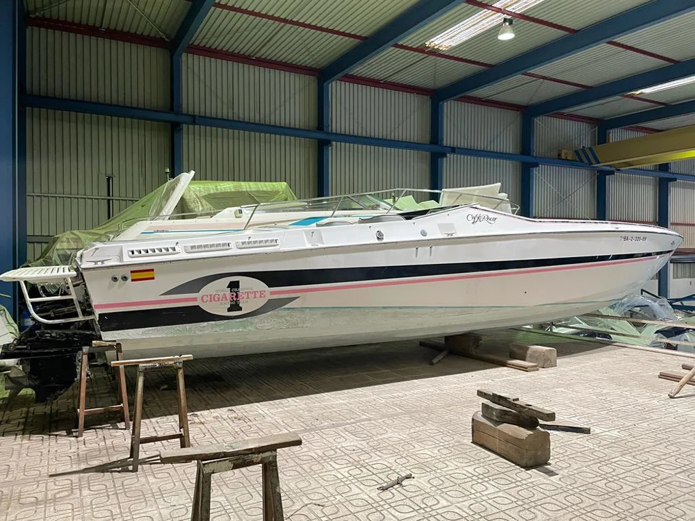 BoatPhoto.coverAlt