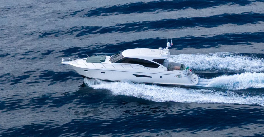 BoatPhoto.coverAlt