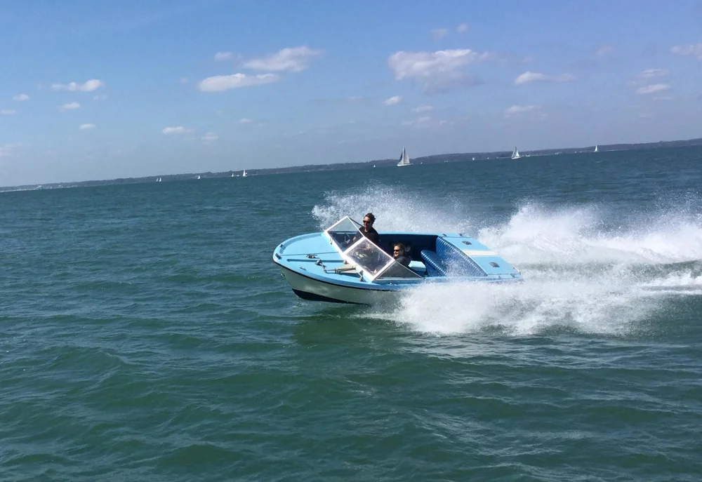 BoatPhoto.coverAlt