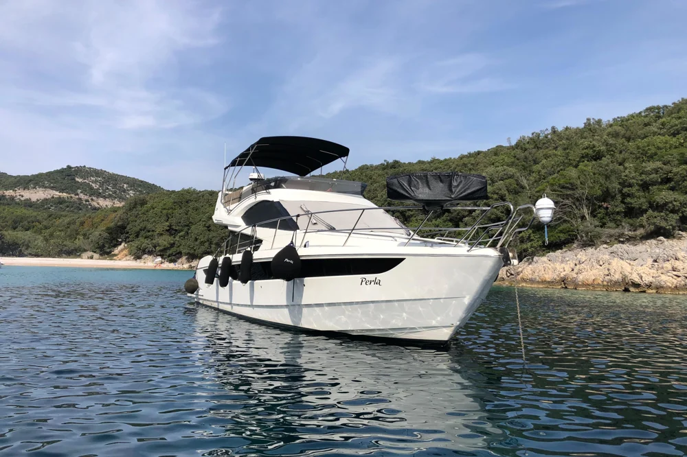 BoatPhoto.alt