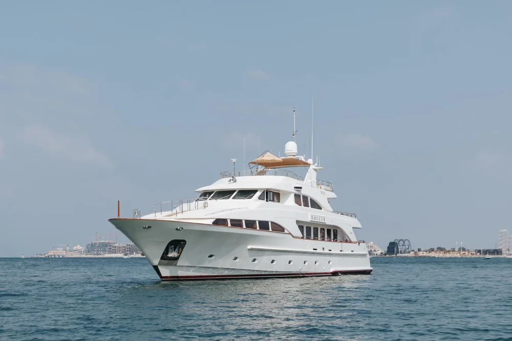 BoatPhoto.coverAlt