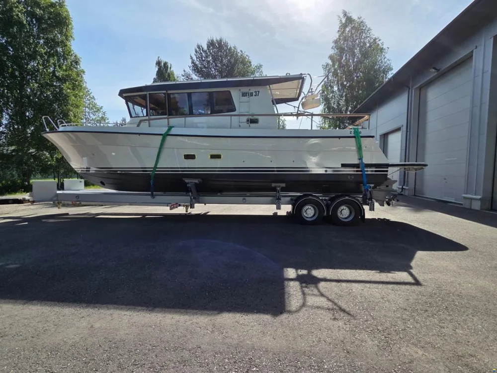 2025 Targa 37+ for sale in Helsinki, Finland, photo 4 of 5