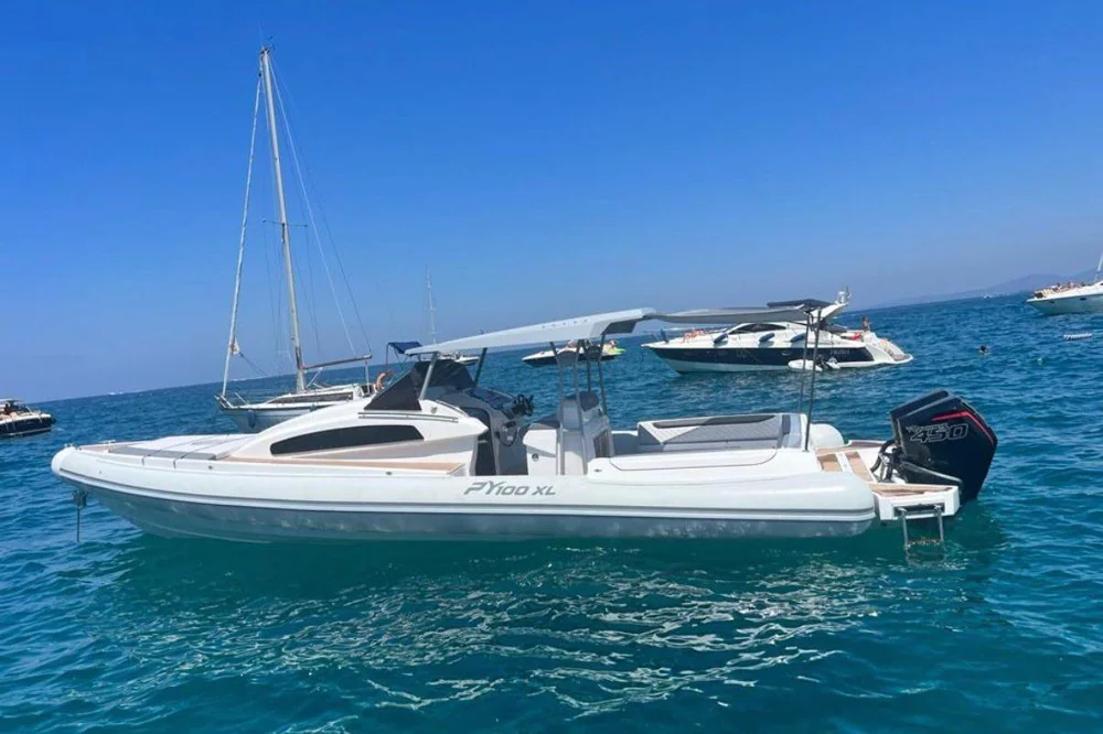 BoatPhoto.coverAlt