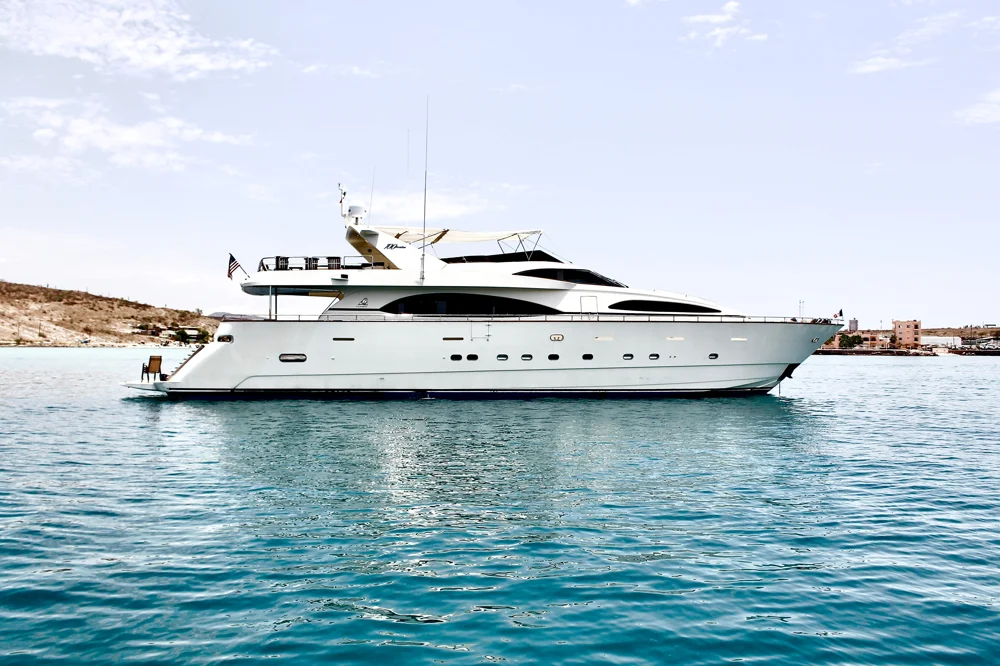 BoatPhoto.coverAlt