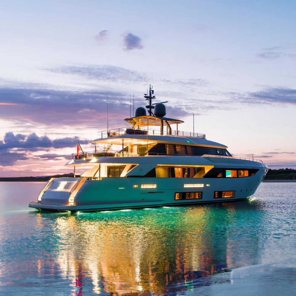 BoatPhoto.coverAlt
