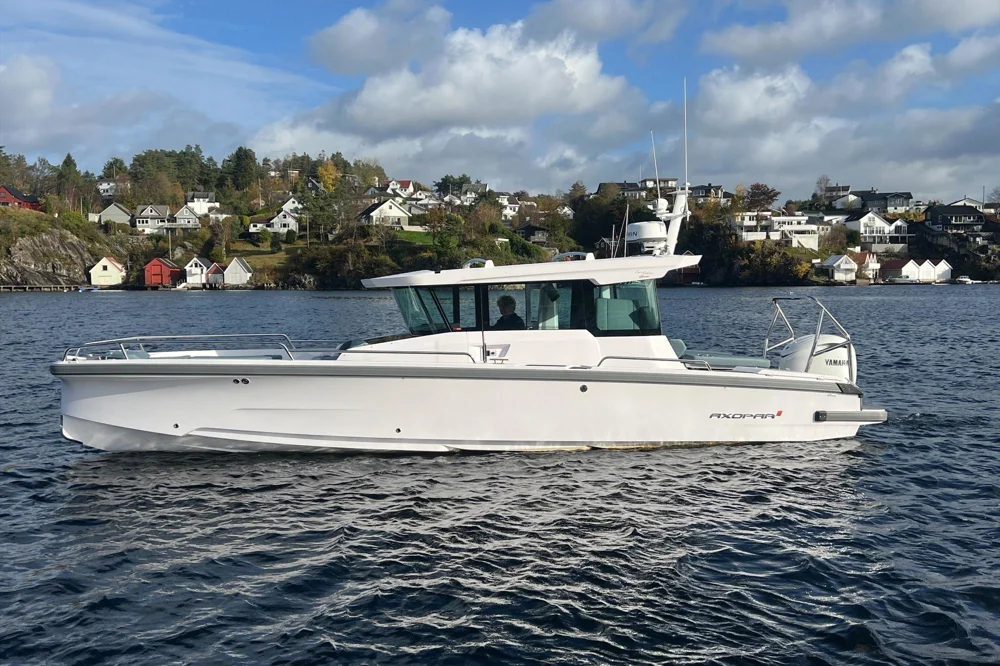BoatPhoto.coverAlt