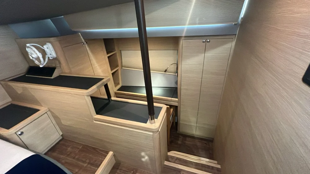 2023 AQUILA 44 Yacht for sale, photo 5 of 5