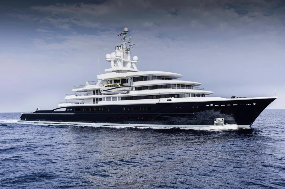 BoatPhoto.coverAlt