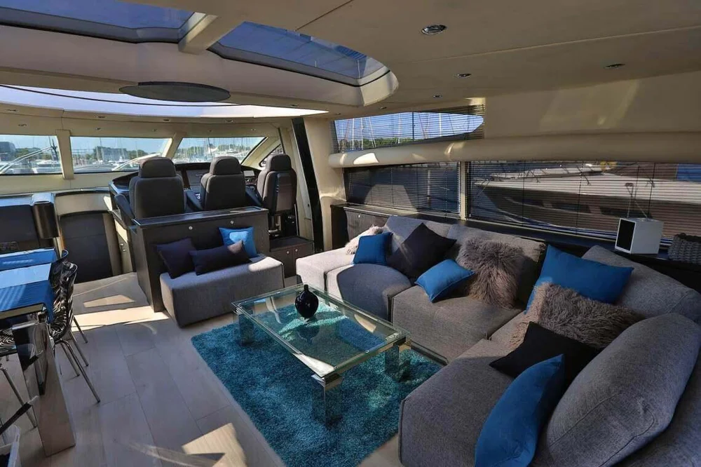 2006 SUNSEEKER Predator 82 for sale, photo 2 of 5