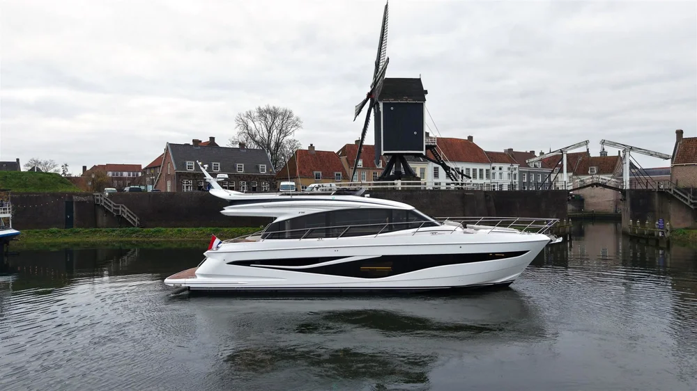 2026 Princess Yachts F58 for sale in Southampton, United Kingdom, photo 3 of 5